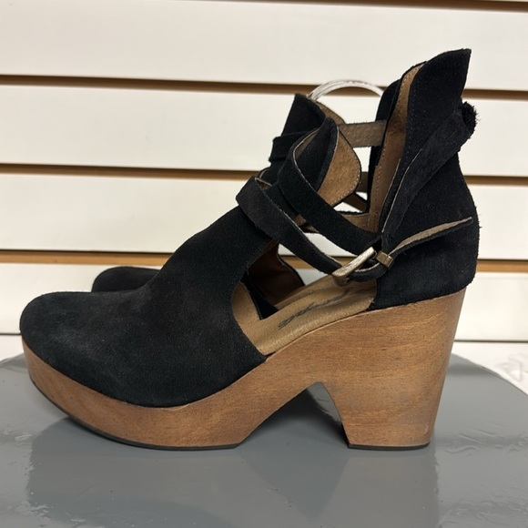 Free People Suede Cedar Clog Black Straps Size 40.5/10.5US - Picture 5 of 10